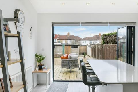 48 Boscombe Road, Worcester Park, KT4 8PL