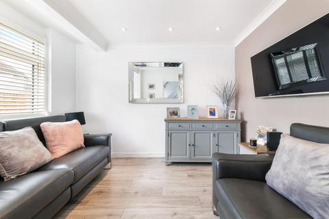 48 Boscombe Road, Worcester Park, KT4 8PL