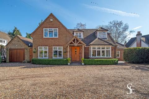 4 bedroom property for sale, Halls Lane, Waltham St. Lawrence, RG10