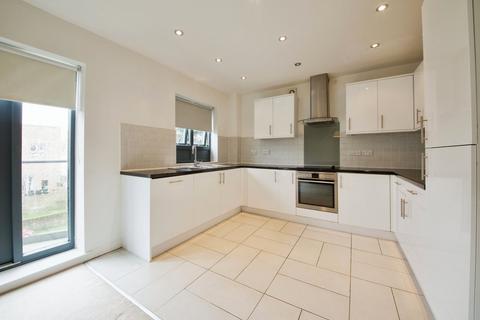 2 bedroom apartment for sale, Sunningdale Gardens, London NW9