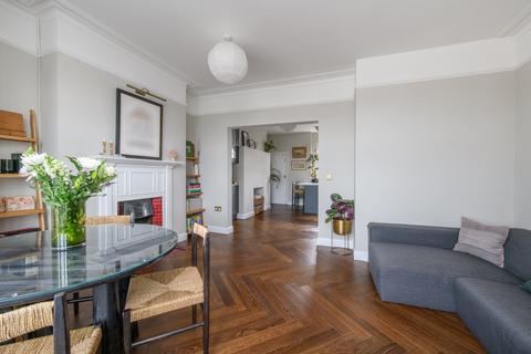 3 bedroom flat for sale, Cowley Mansions, Mortlake High Street, East Sheen, London