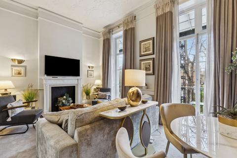undefined, Cadogan Place, Knightsbridge