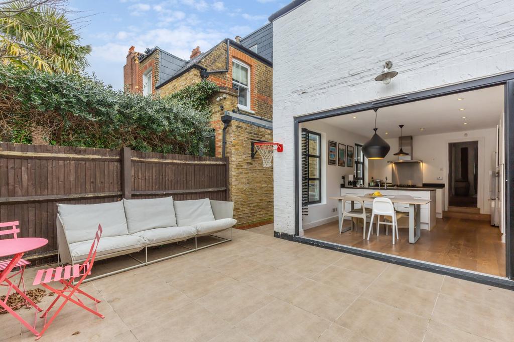 Compton Crescent