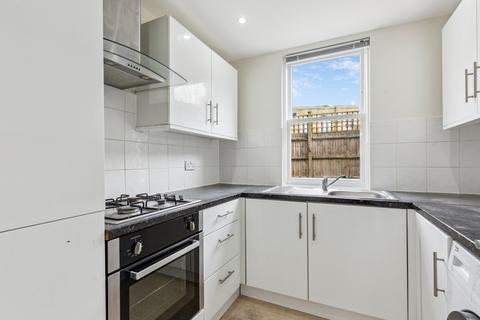 1 bedroom flat to rent, Percy Road, London