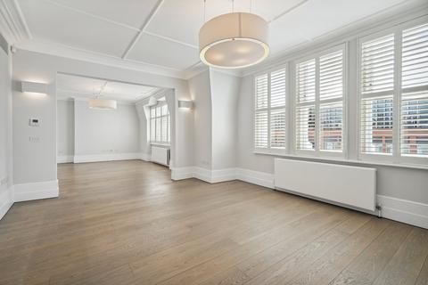 3 bedroom flat to rent, Sloane Street, Knightsbridge, London