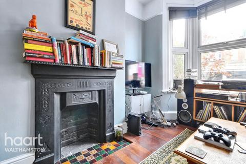 2 bedroom terraced house for sale, Blackhorse Lane, London