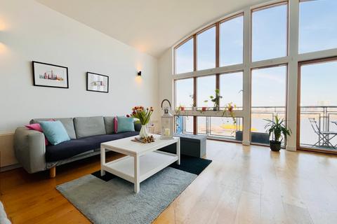 3 bedroom flat for sale, Maurer Court, Mudlarks Boulevard, London