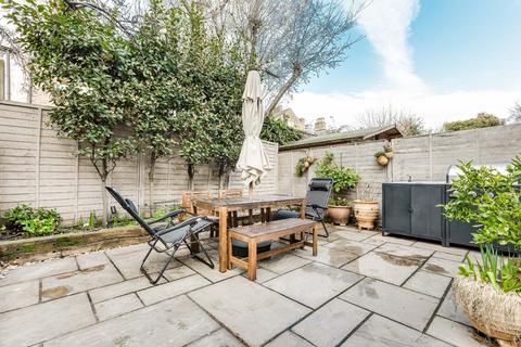 Flat 1, 7 Cavendish Road, London, SW12 0BH