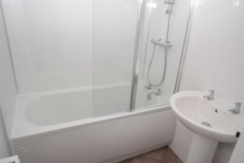 2 bedroom cottage to rent, Barnoldby Road, Waltham, Grimsby DN37