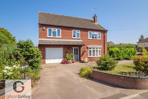 4 bedroom detached house for sale, The Green, Norwich NR13