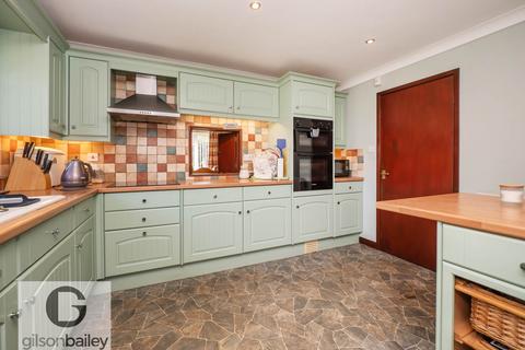 4 bedroom detached house for sale, The Green, Norwich NR13