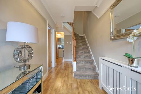 1 Balmoral Road, Romford, RM2 5XD