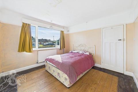 12 Links Close, Norwich, NR6 5PJ