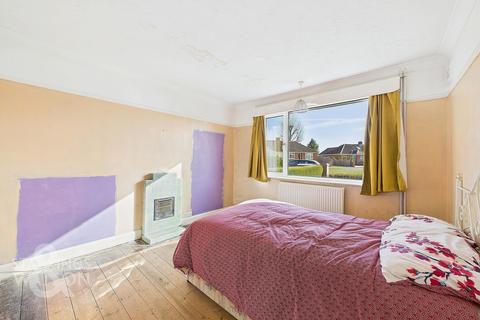 12 Links Close, Norwich, NR6 5PJ