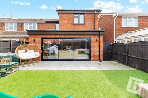 10 Hatfield Close, Hornchurch, RM12 6SA