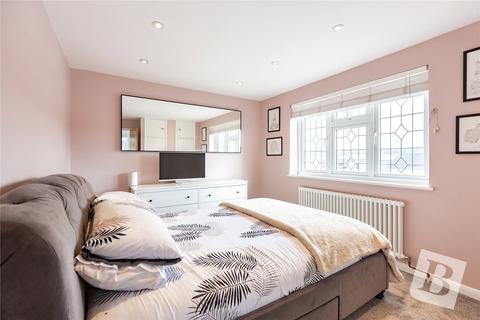 10 Hatfield Close, Hornchurch, RM12 6SA