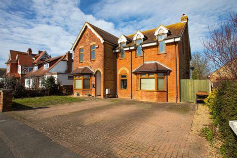 5 bedroom detached house for sale, Alpha Road, Birchington, CT7