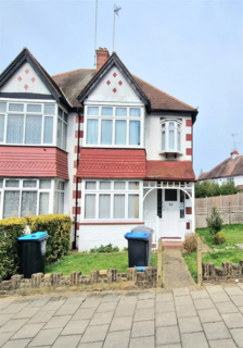 3 bedroom semi-detached house to rent, Clarendon Gardens, Wembley, HA9