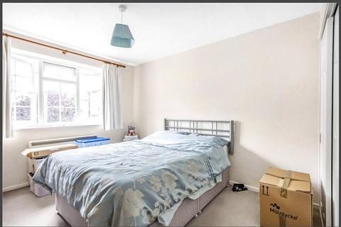 2 bedroom flat to rent, Lammas Court, Windsor, SL4