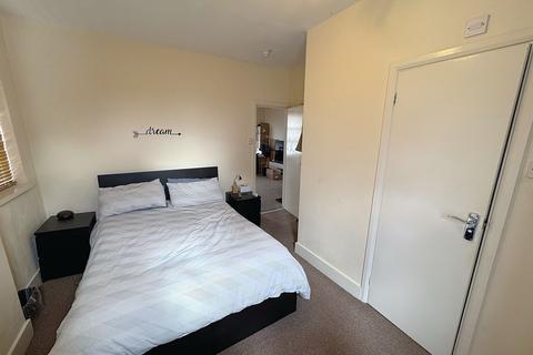 1 bedroom flat to rent, Angles Road, Streatham, SW16