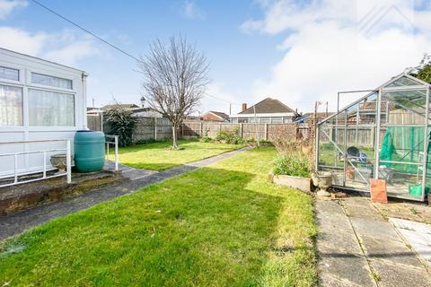 3 bedroom bungalow for sale, Thames Road, Canvey Island