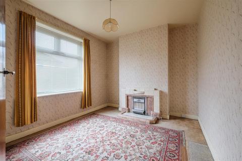 3 bedroom end of terrace house for sale, Lowerhouses Lane, Huddersfield