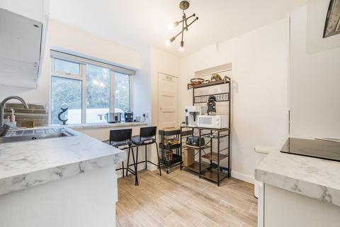 2 bedroom flat for sale, The Woodlands, Crystal Palace