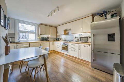 Flat 2, 22 Ashmere Grove, London, SW2 5UJ