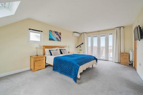 4 bedroom end of terrace house for sale, Cherrywood Lane, Cannon Hill