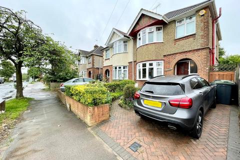 3 bedroom semi-detached house to rent, Somerset Avenue, Luton LU2