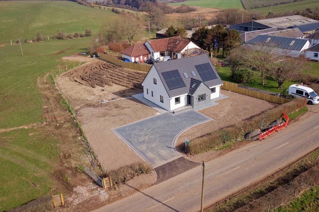 MFL7241646 704.jpg