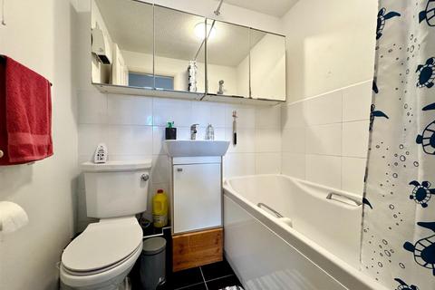 1 bedroom apartment for sale, Duarte Place, Grays