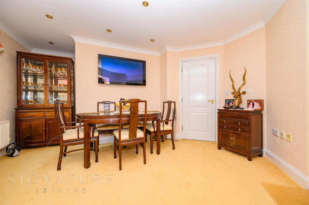 Saxton Mews dining room 3.jpg
