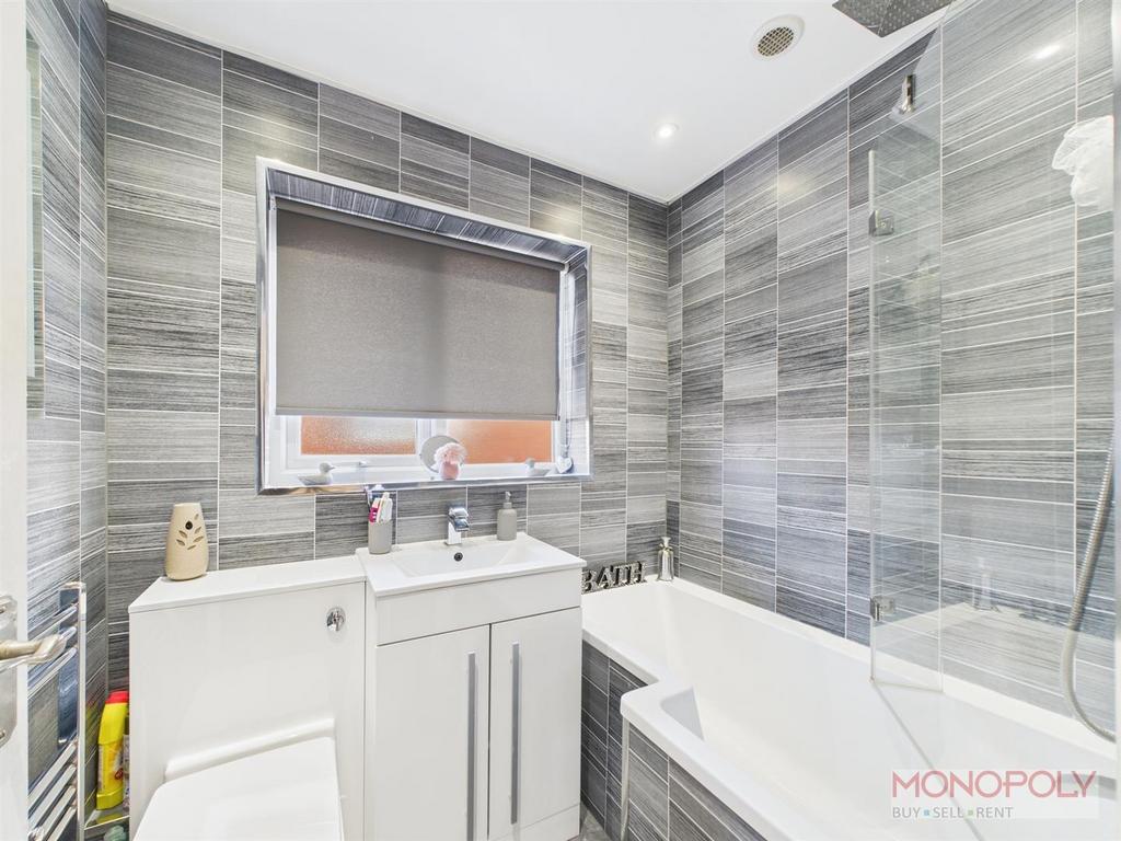 Family bathroom
