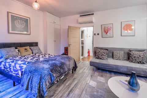 Studio to rent, Dorset Street, Marylebone