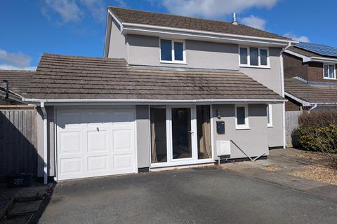 4 bedroom detached house to rent, 3 Longfellow Close, Haverfordwest. SA61 1TJ