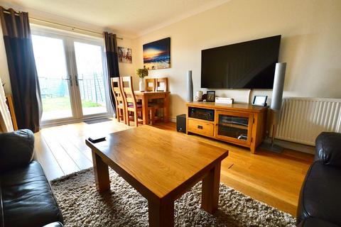 2 bedroom terraced house for sale, St. David's Drive, Evesham, WR11 2AU