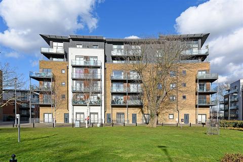 1 bedroom apartment to rent, Catalpa Court, London, SE13