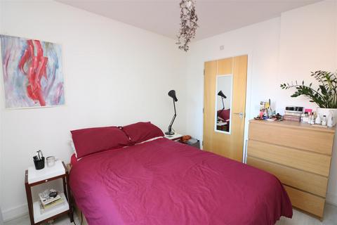 1 bedroom apartment to rent, Catalpa Court, London, SE13