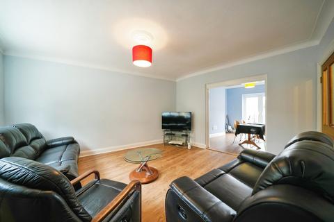 171 Mount Road, Higher Bebington, Wirral, CH63 8PJ