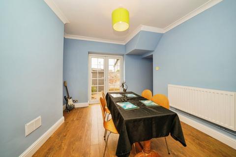 171 Mount Road, Higher Bebington, Wirral, CH63 8PJ