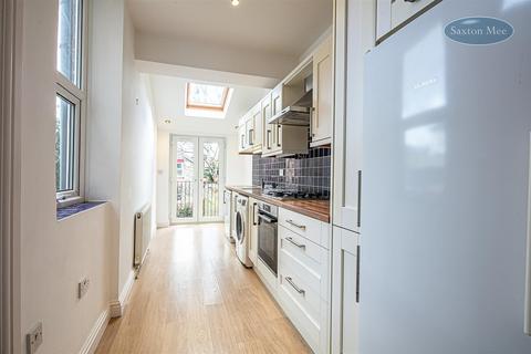 62 Melbourn Road, Sheffield, S10 1NS