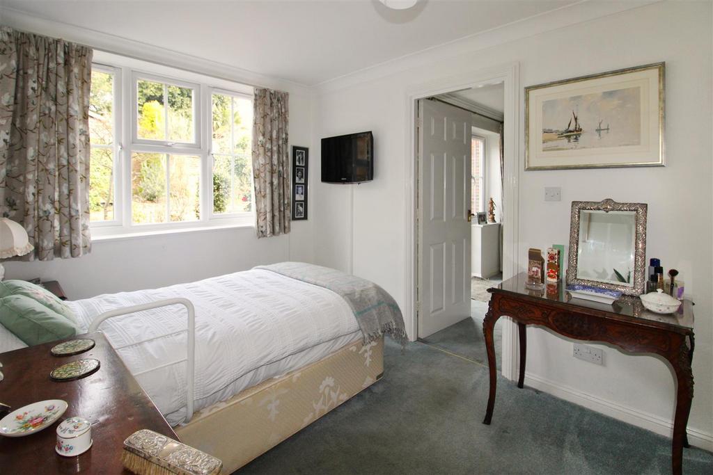 Bedroom.jpg