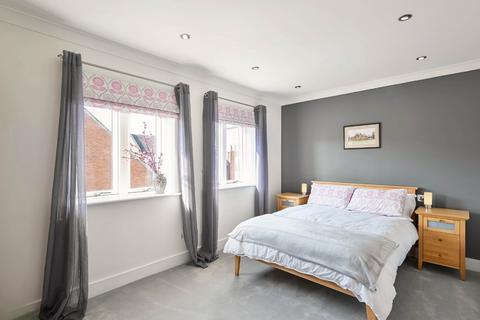 8 Kings Pool Walk, York, YO1 7NA