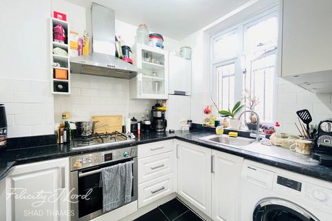 1 bedroom flat to rent, Tower Bridge Road, LONDON