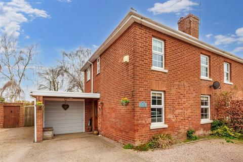 3 bedroom house for sale, Worcester Road, Drakes Broughton, Pershore WR10