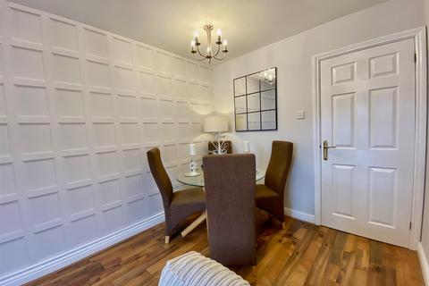 2 bedroom end of terrace house for sale, St. Katherines Mews, Hampton Hargate, Peterborough