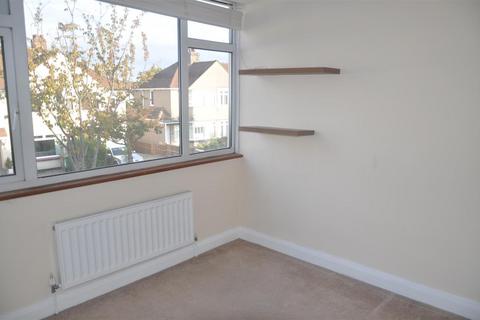 3 bedroom terraced house to rent, Shirley Avenue, Bexley DA5