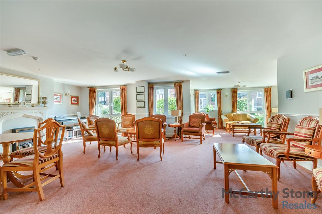 8638130-interior11.jpg