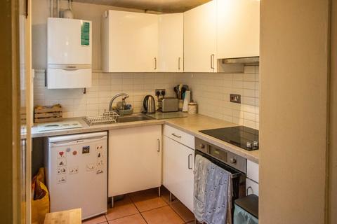 2 bedroom terraced house to rent, Greens Road, Cambridge